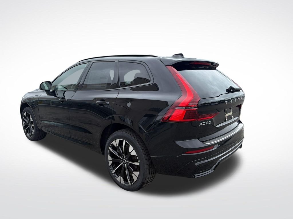 New 2026 Black Volvo T8 Plus image 7