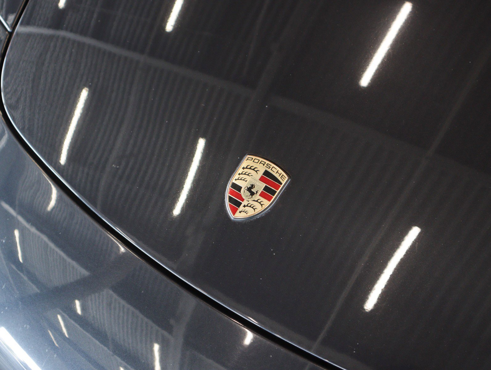 Used 2009 Atlas Grey Metallic Porsche Cpe Carrera w/PDK transmission image 24
