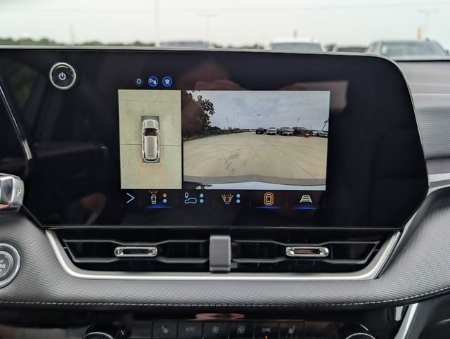 2027 Chevrolet Equinox LT - Photo 21