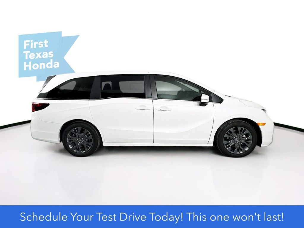 New 2026 Platinum White Pearl Honda Touring image 9