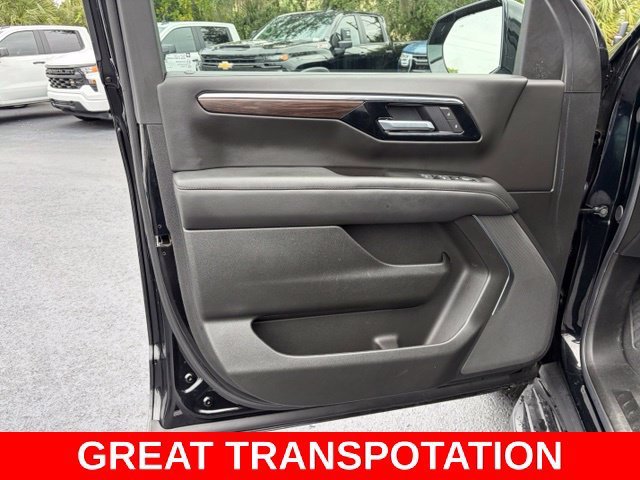 2025 Chevrolet Suburban LS - Photo 12