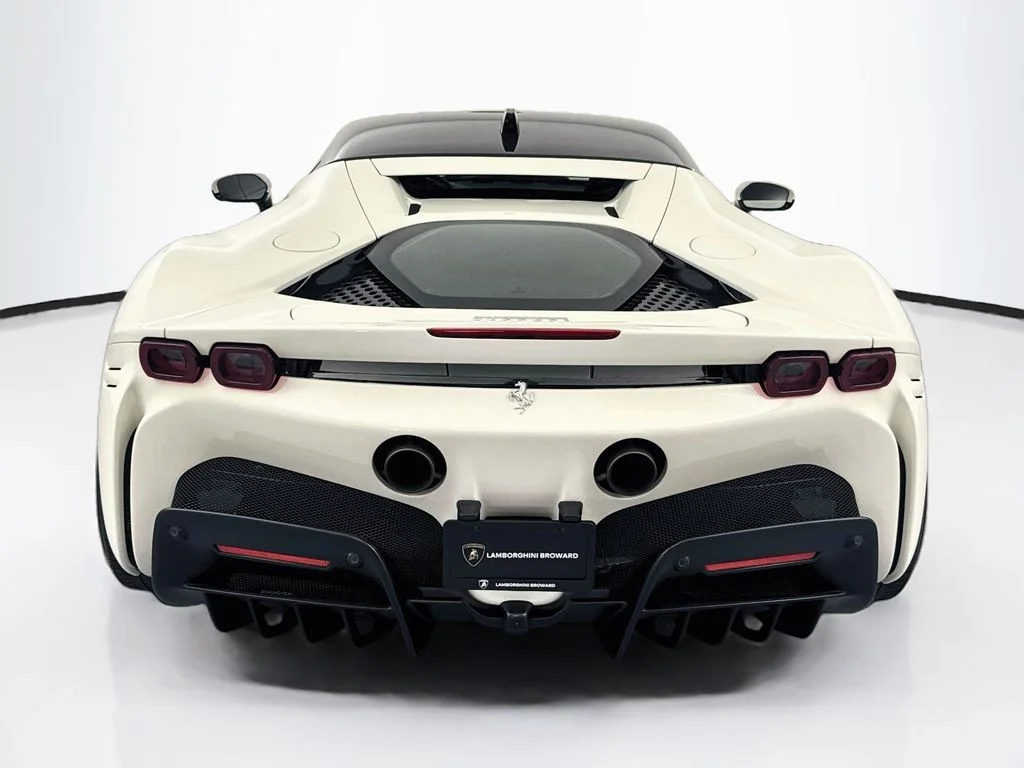 Used 2022 Bianco Avus Ferrari Base image 6