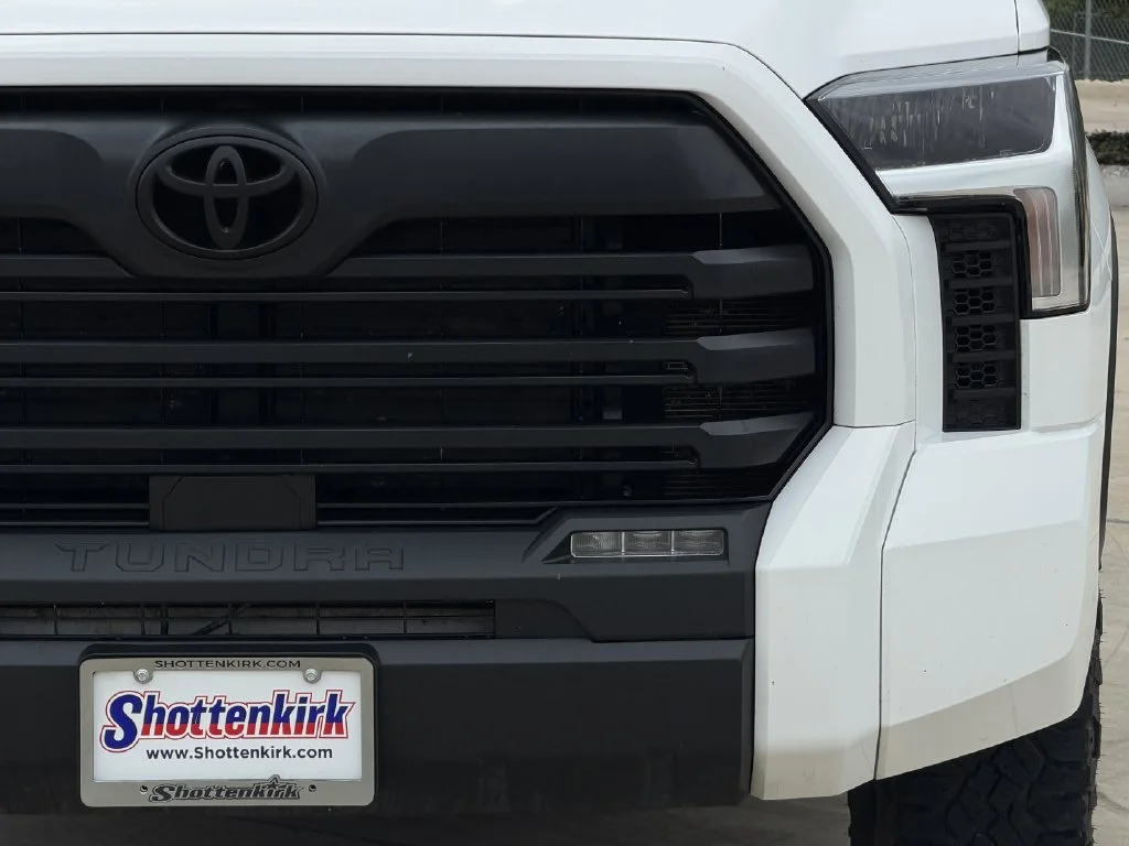 Used 2025 White Toyota SR5 image 8