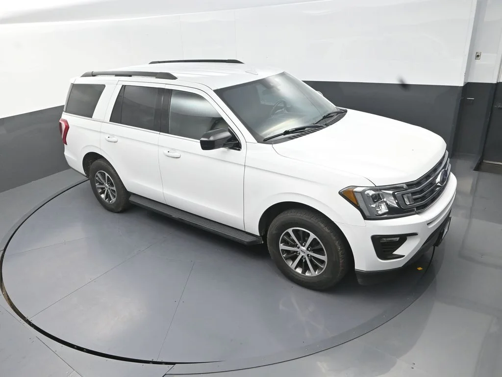 Used 2020 White Ford XL image 14