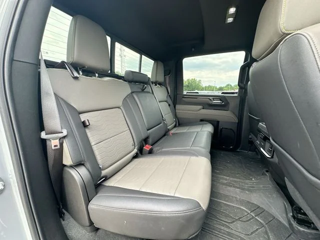 Used 2025 Gray Chevrolet ZR2 image 30