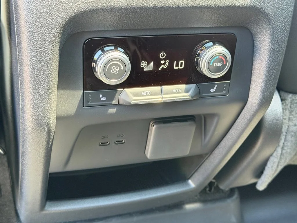 2026 GMC Acadia Denali - Photo 24