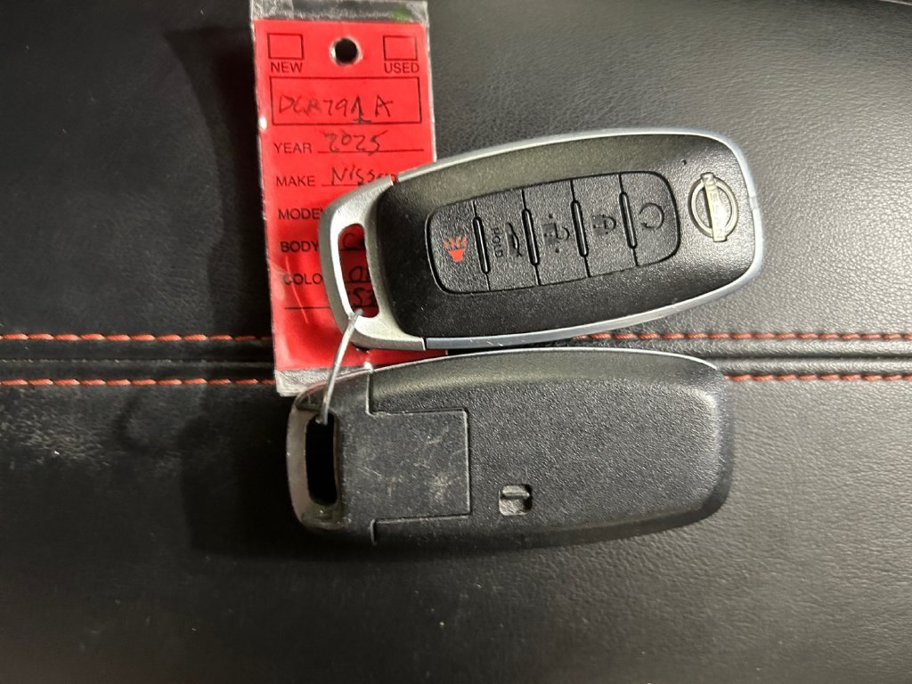 Used 2025 Orange Nissan SR image 24
