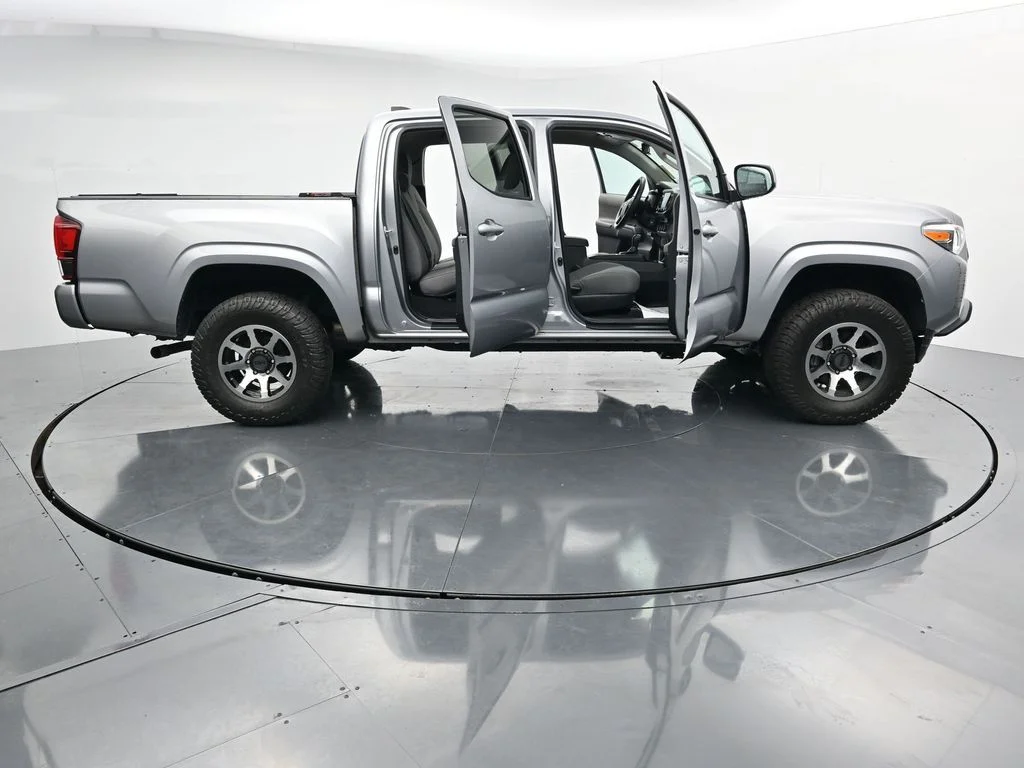 Used 2021 Silver Toyota SR image 35