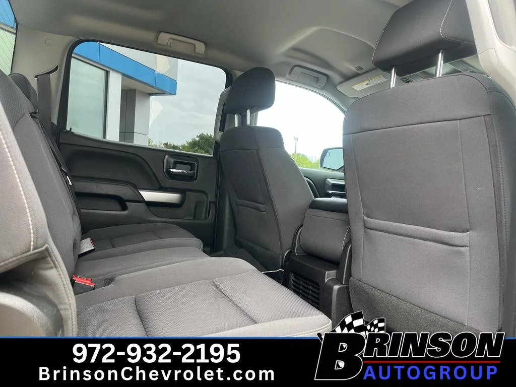 Used 2017 SILVER ICE METALLIC Chevrolet LT image 6