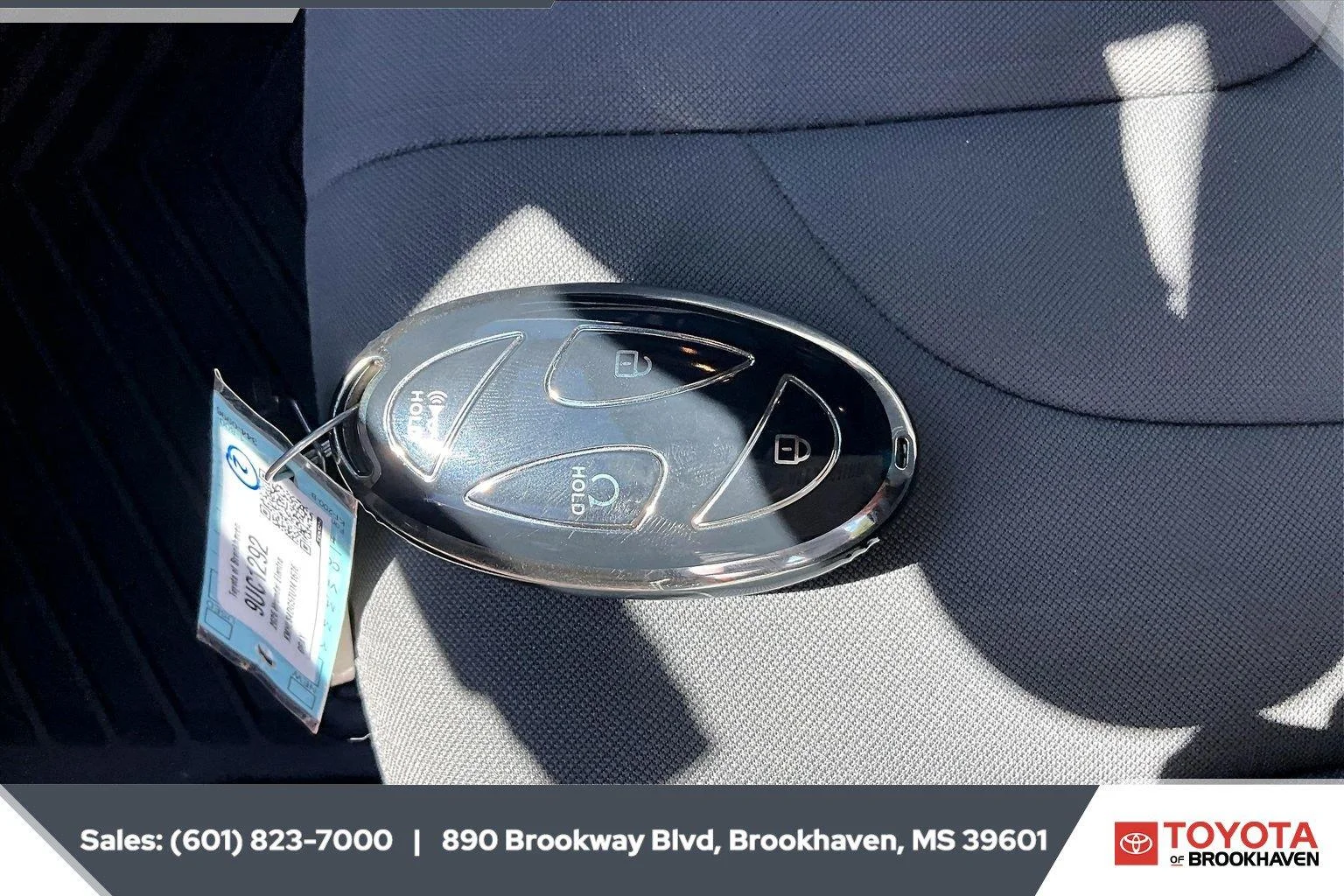 Used 2026 Amazon Gray Hyundai SEL Sport Premium image 9