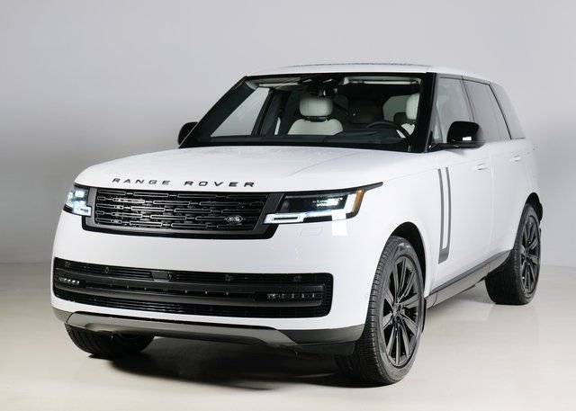 2026 Land Rover Range Rover Plug-In Hybrid SE
