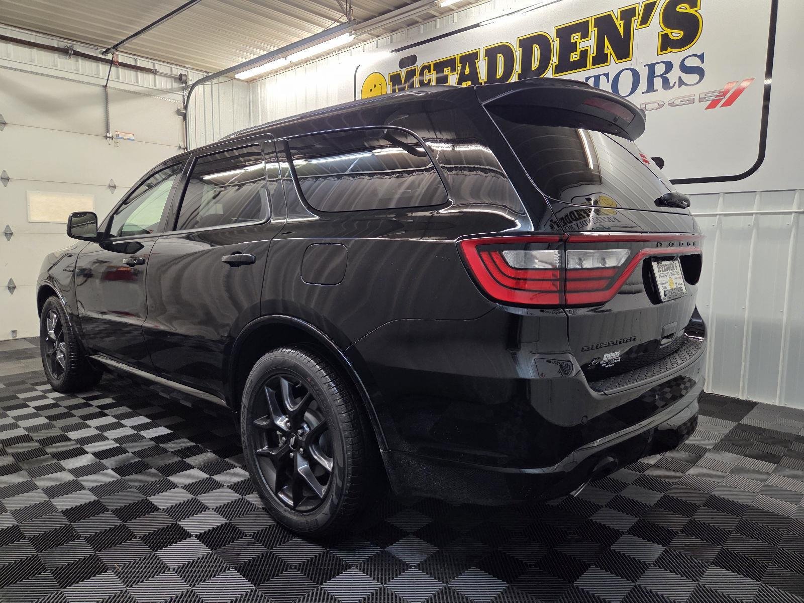 New 2026 Diamond Black Clear-Coat Exterior Paint Dodge GT Plus HEMI V8 image 6