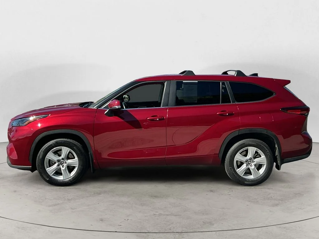 Used 2023 Red Toyota LE image 4