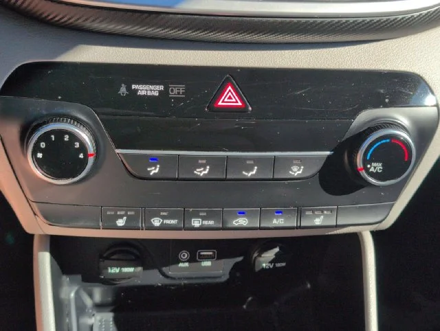 Used 2020 Gray Hyundai Value image 18