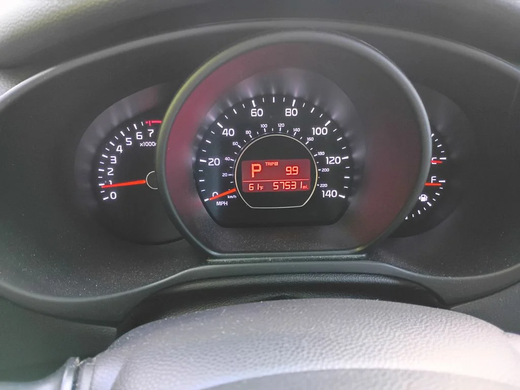 Used 2017 Shadow Black Kia Plus image 21