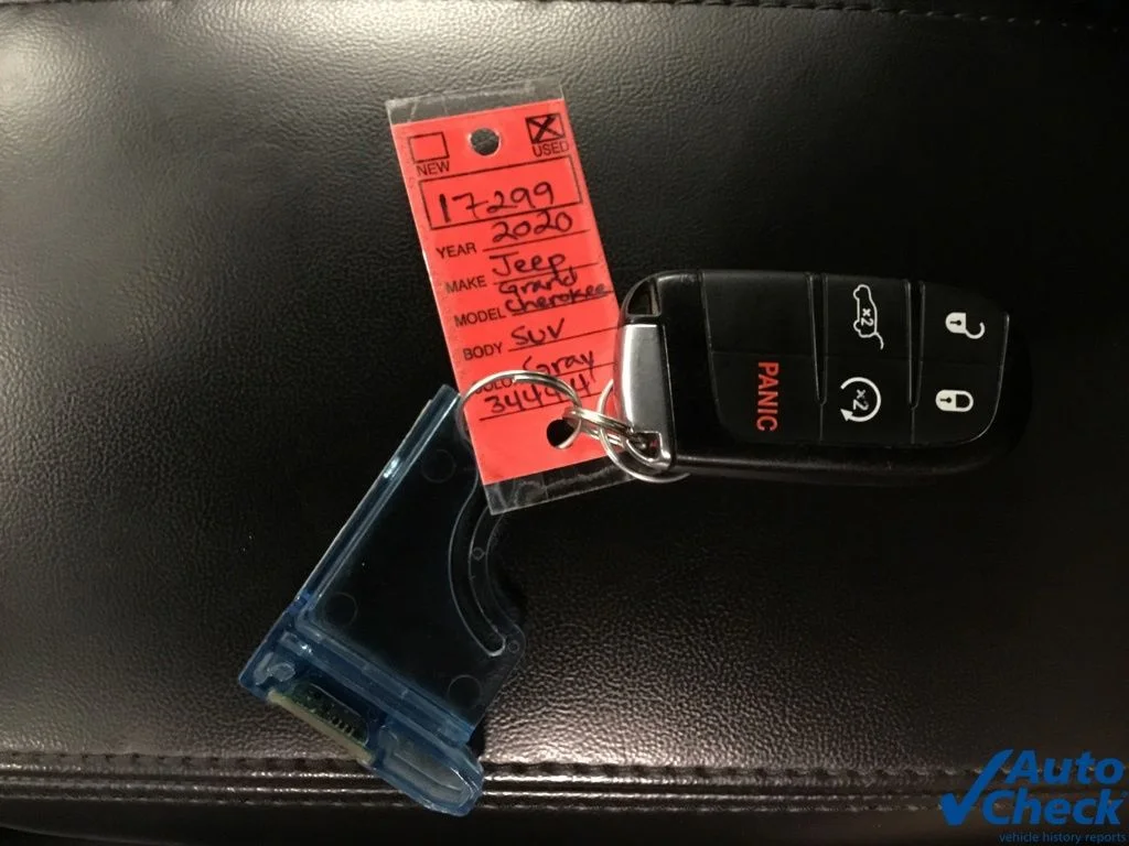 Used 2020 Gray Jeep Limited image 54