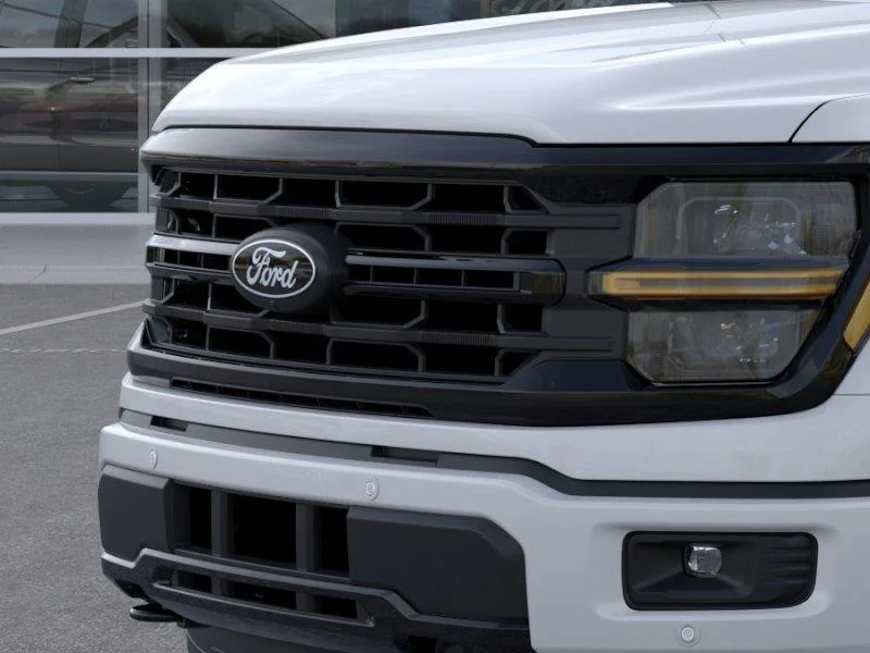 New 2026 Oxford White Ford XLT image 17