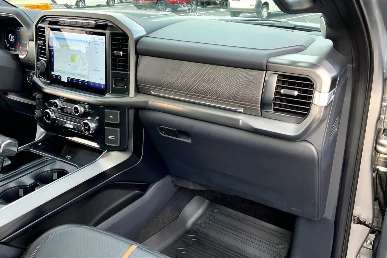 Used 2022 Iconic Silver Metallic Ford Platinum image 17