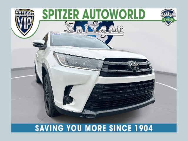 Used 2019 White Toyota SE image 1