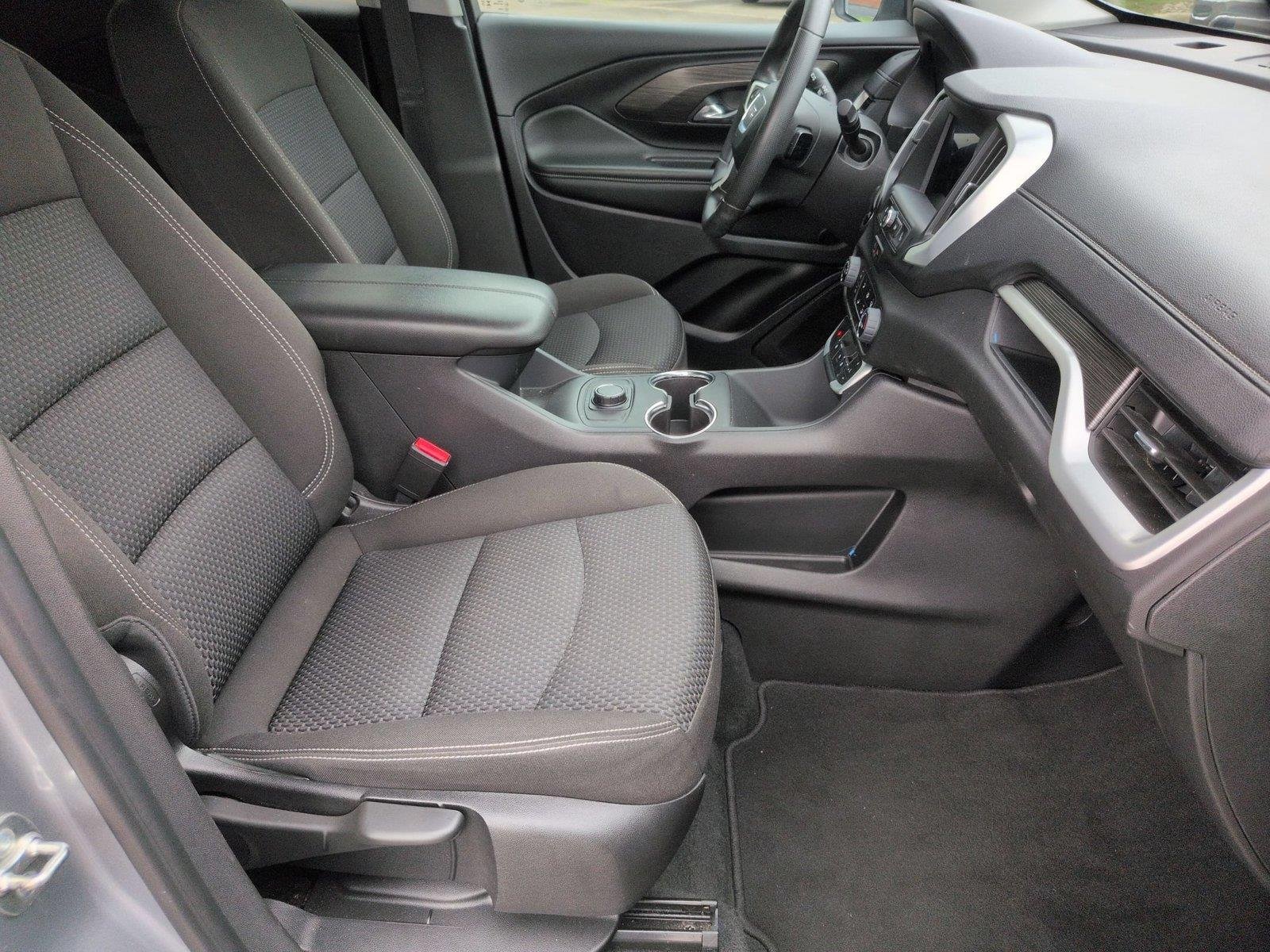 Used 2024 Sterling Metallic GMC SLE image 36