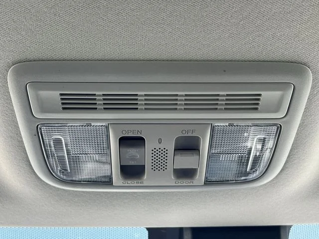Used 2022  Honda EX image 30