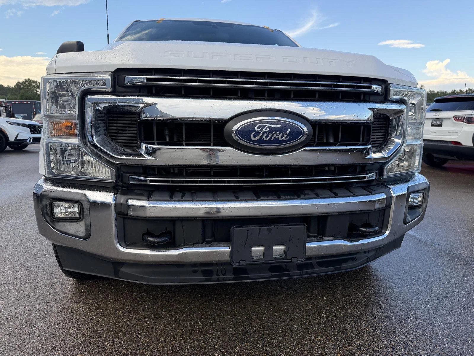 Used 2022 Oxford White Ford XLT image 24