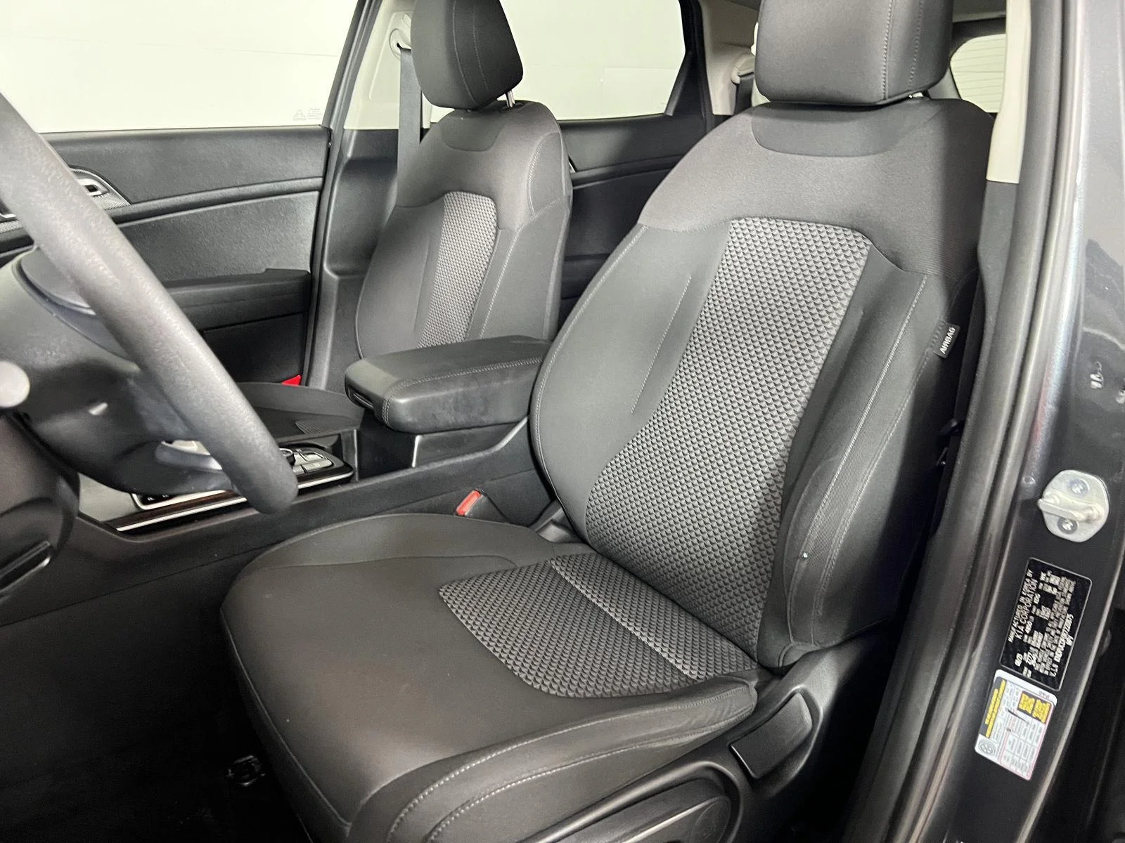 Used 2024 Gy Kia LX image 15