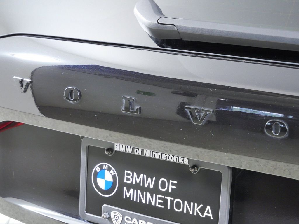 Used 2025 Black Volvo T8 Ultra Black Edition image 12