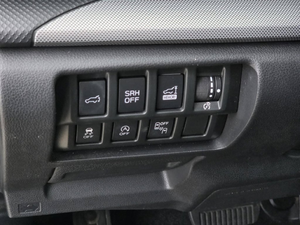 Used 2019 White Subaru Limited image 22