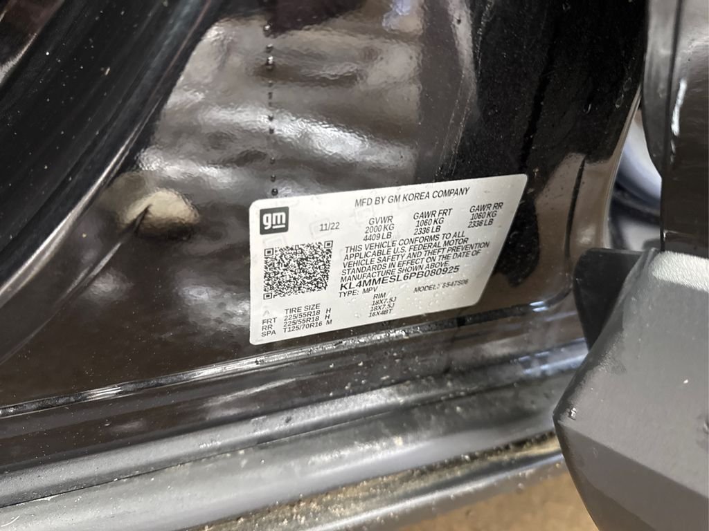 Used 2023 Black Buick Select image 16