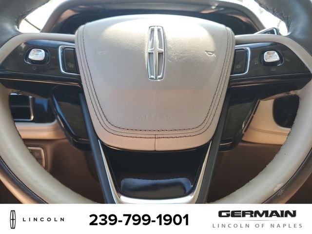 Used 2022 Red Lincoln Reserve image 24