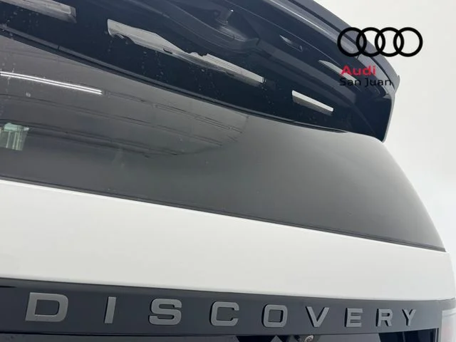 Used 2024 White Land Rover Dynamic SE image 12