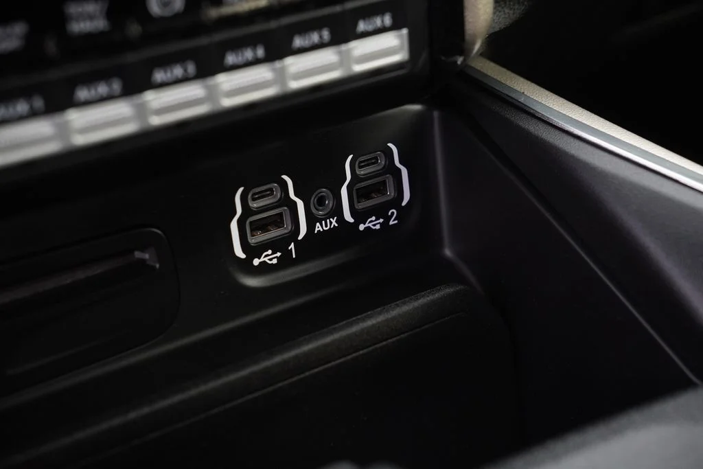 Used 2019 Black Ram Laramie image 27