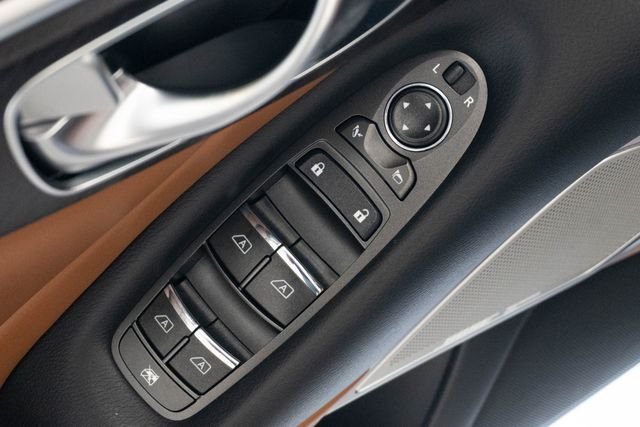 Used 2023 Black INFINITI SENSORY image 16