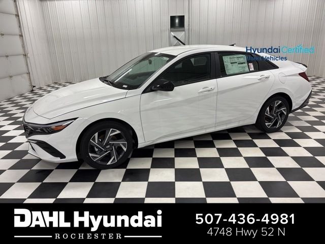 2025 Hyundai Elantra 1.6 SEL Sport's photo