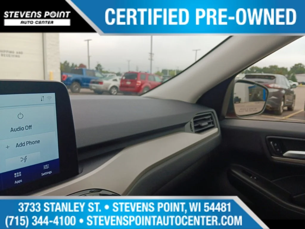 Used 2021 Rapid Red Metallic Tinted Clearcoat Ford SE image 27