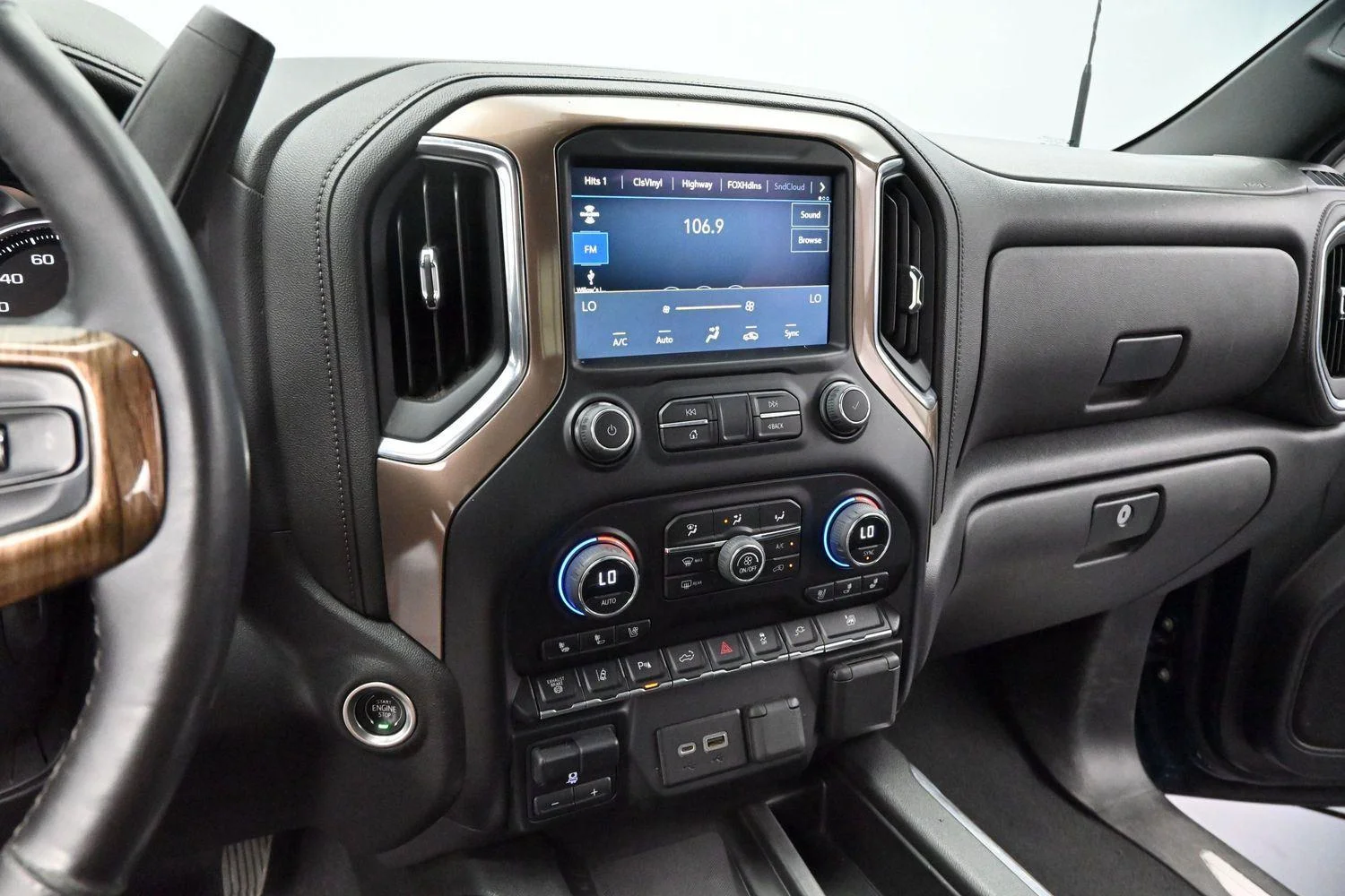 Used 2023 Northsky Blue Metallic Chevrolet High Country image 18