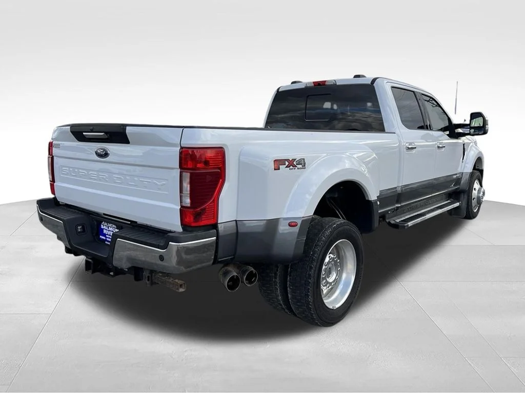 Used 2022 White Ford Lariat image 5