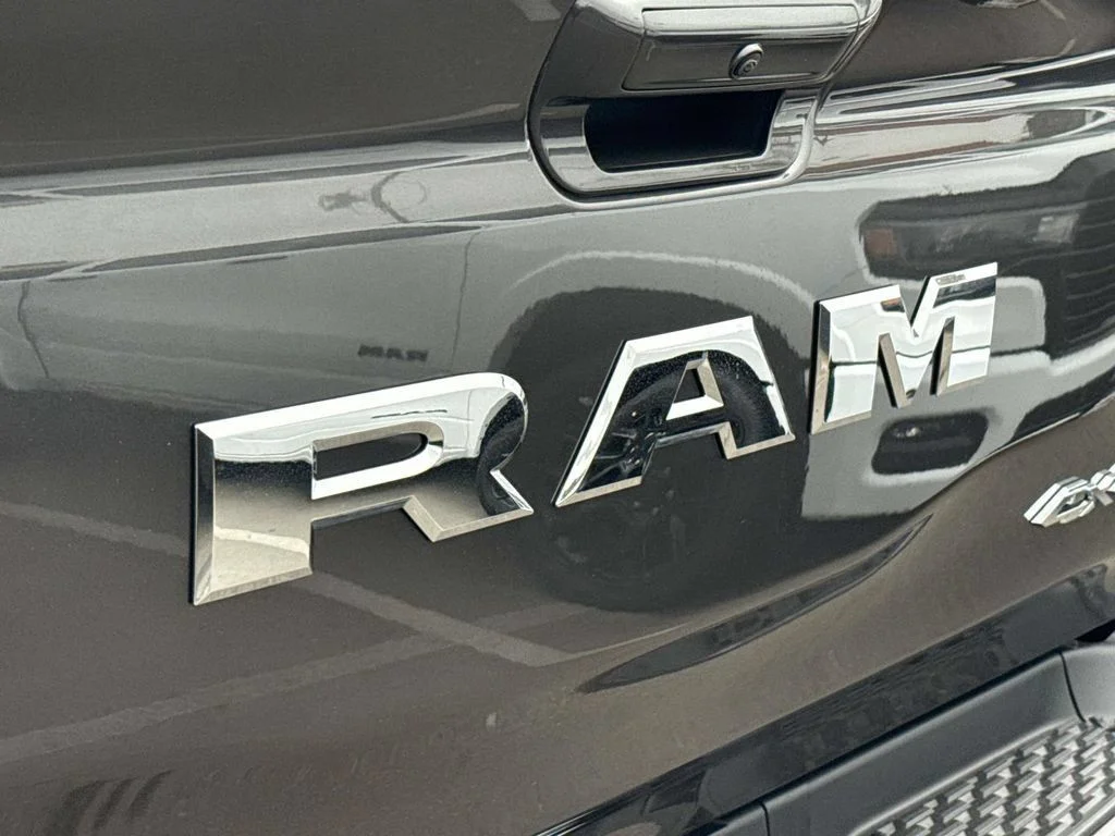 New 2026 Granite Crystal Metallic Clear-Coat Exterior Paint RAM Big Horn/Lone Star image 5