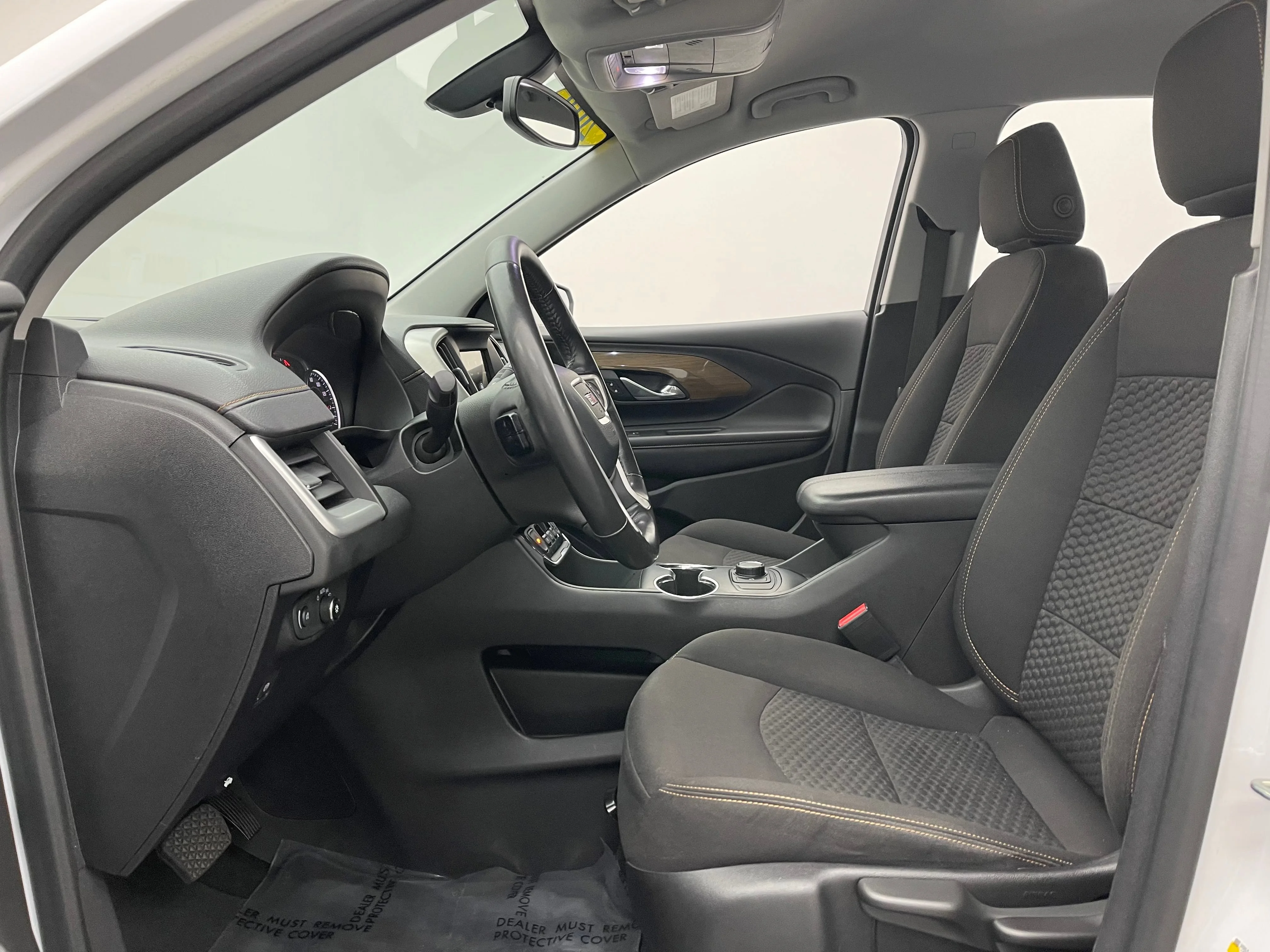 Used 2019 SUMMIT WHITE GMC SLE image 15