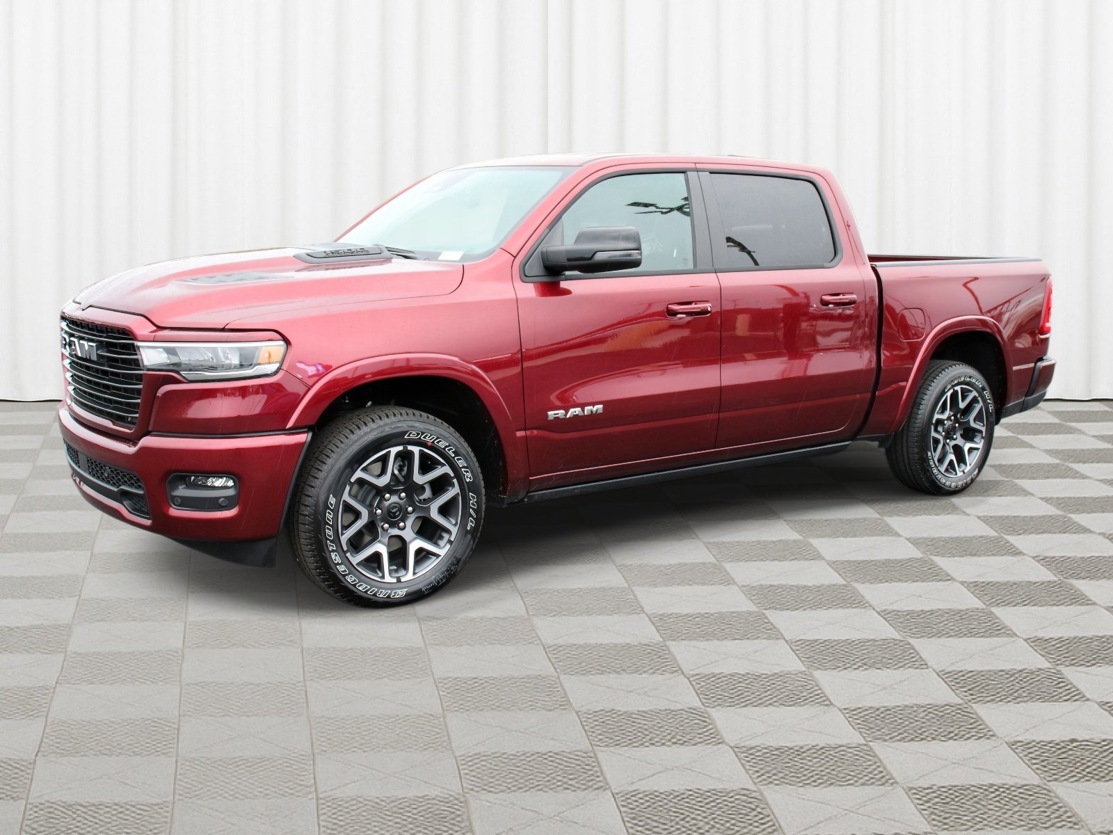 New 2026 Delmonico Red Pearl-Coat Exterior Paint RAM Laramie image 36