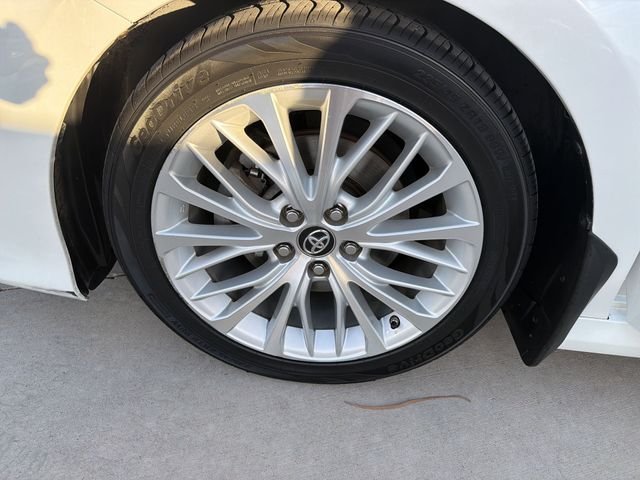 2019 Toyota Camry XLE - Photo 32