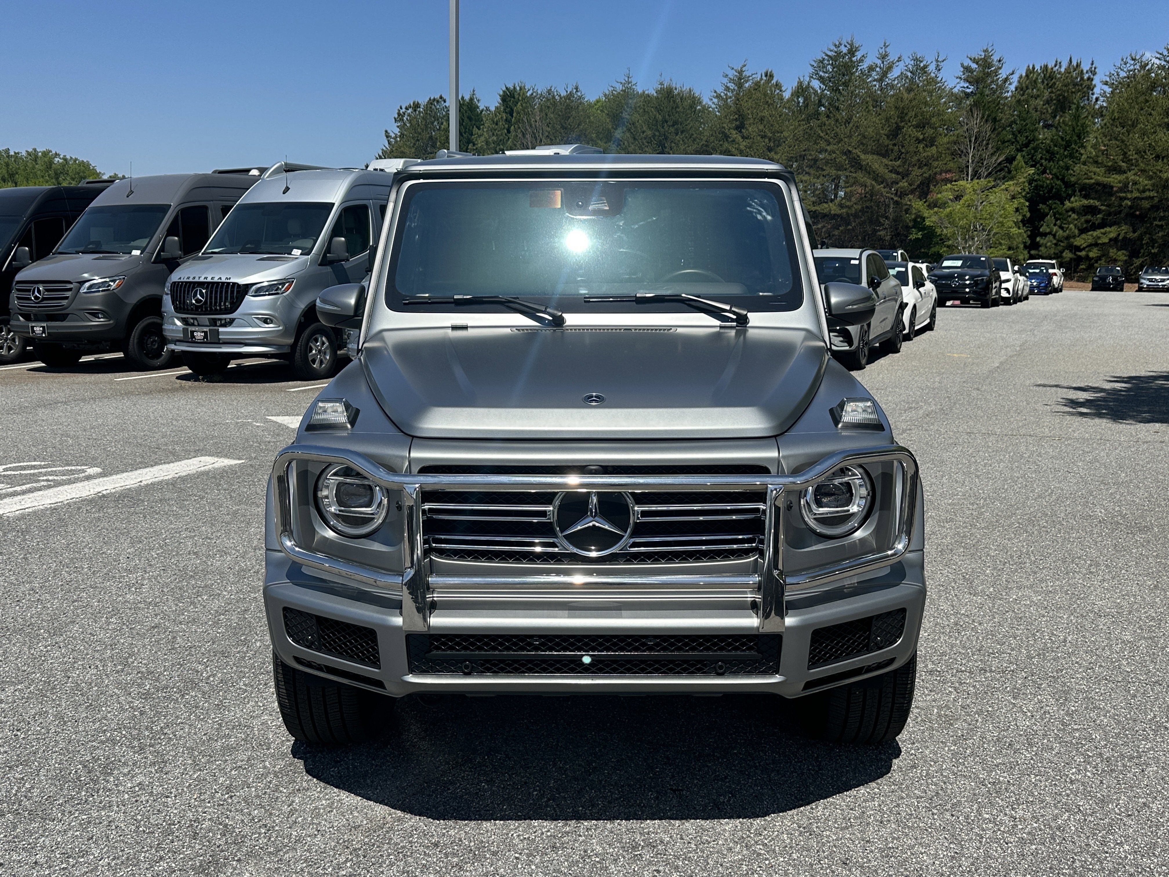 Used 2022 Platinum Magno Mercedes-Benz G 550 image 3