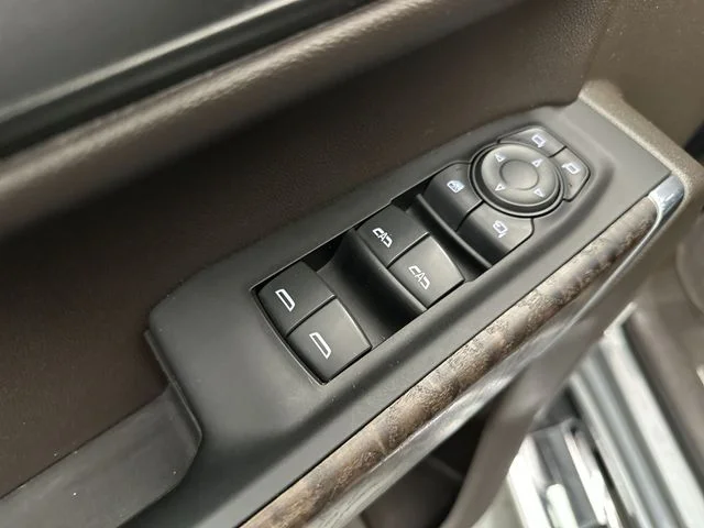 Used 2021 Gray GMC Denali image 17