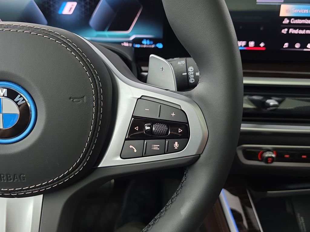 2026 BMW X5 50e - Photo 18