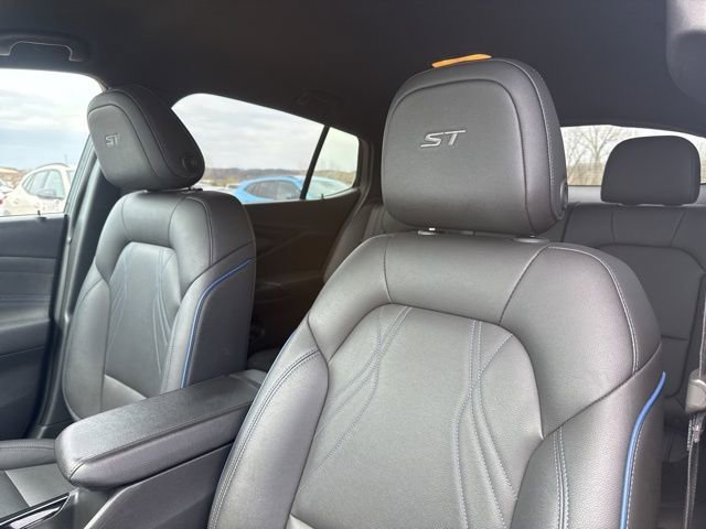 Used 2025 Ebony Twilight Metallic Buick Sport Touring image 14