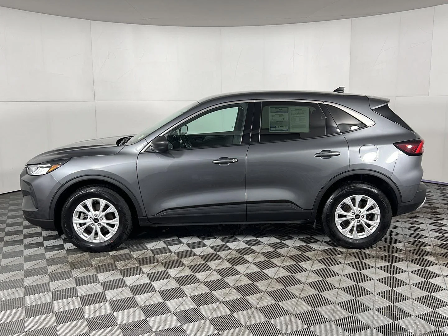 Used 2023 Gray Metallic Ford Active image 24