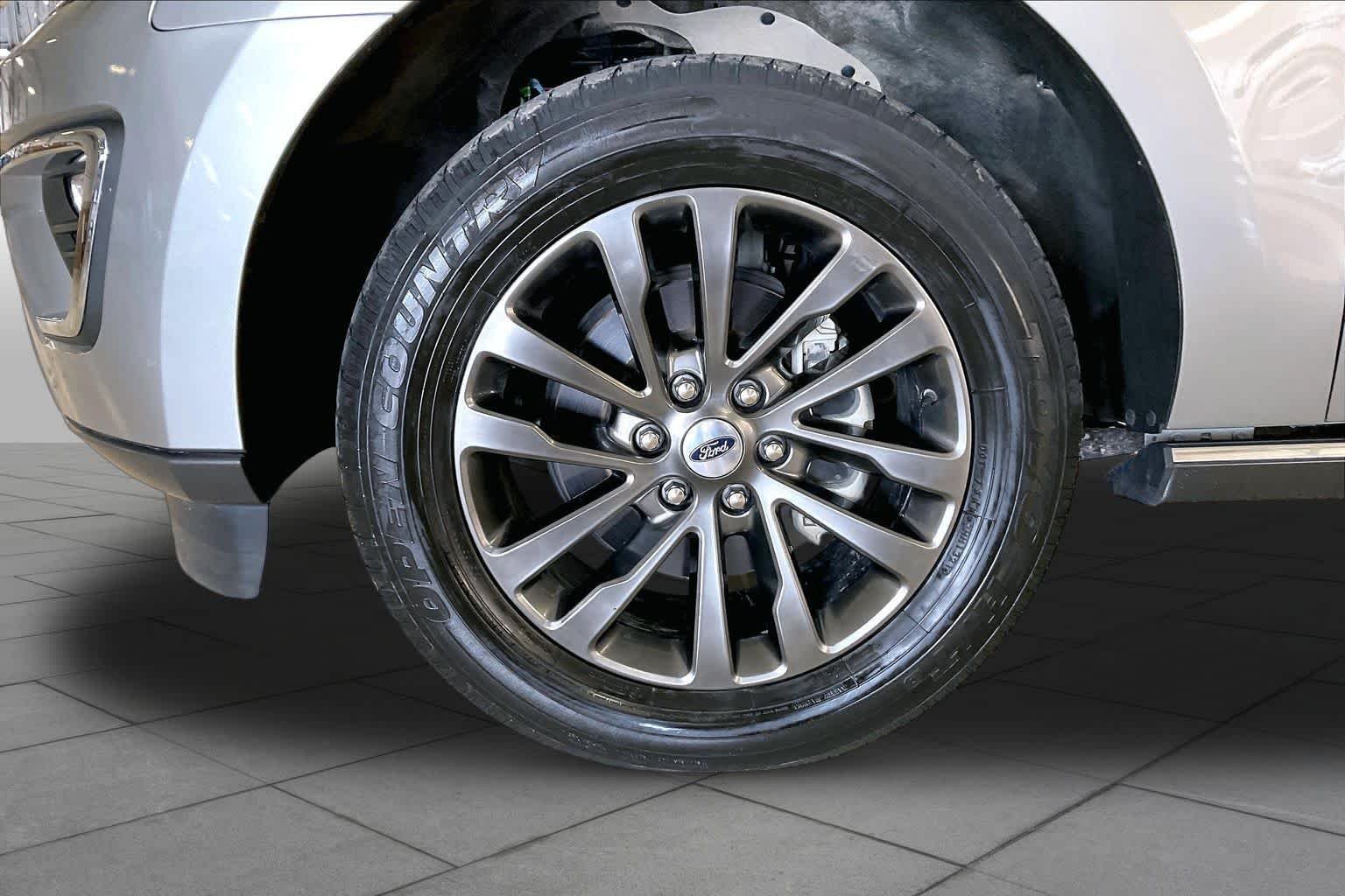 Used 2021 Iconic Silver Metallic Ford Limited image 10