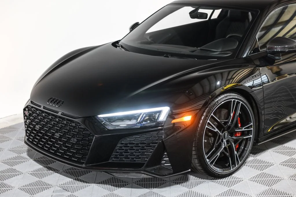 Used 2020 Black Audi V10 performance image 21