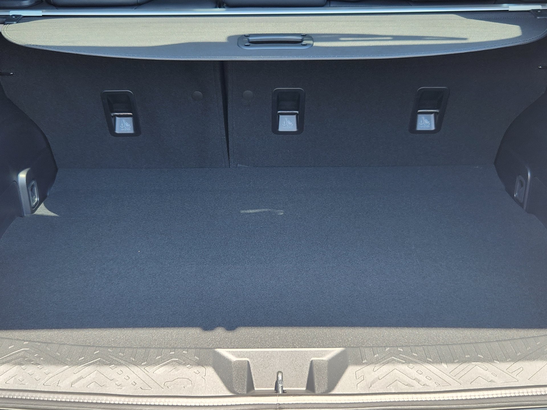 New 2026 CRYSTAL WHITE PEARL Subaru Limited image 22
